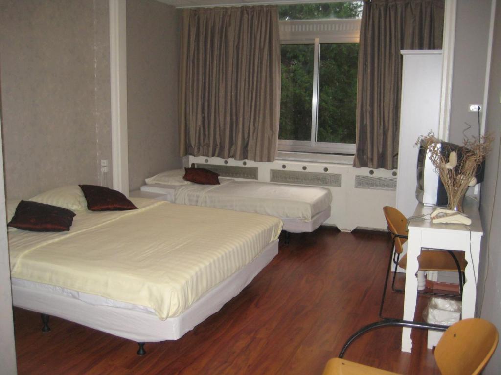 Floris Hotel Rotterdam Szoba fotó